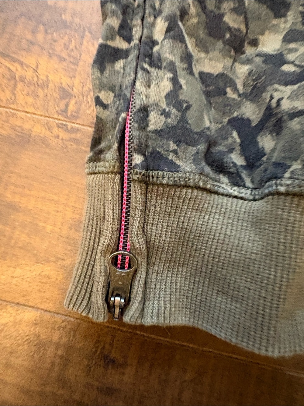 Lululemon No Sweat Mystic Jungle fatigue sweatpants - Picture 3 of 11